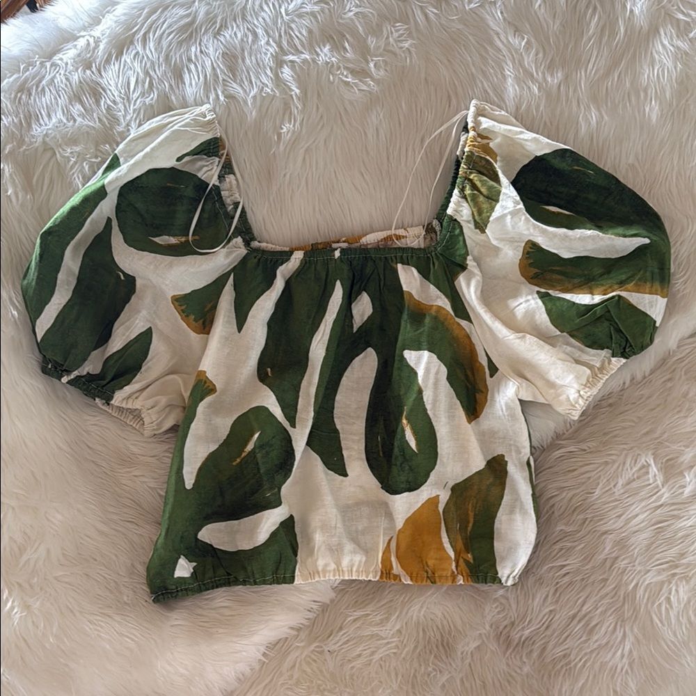 Rachel Zoe Leaf Print Puff Sleeve Top